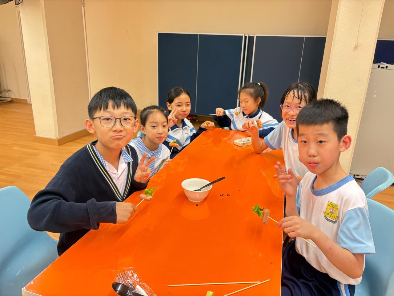 素食川燒，出乎意料的美味，同學讚不絕口